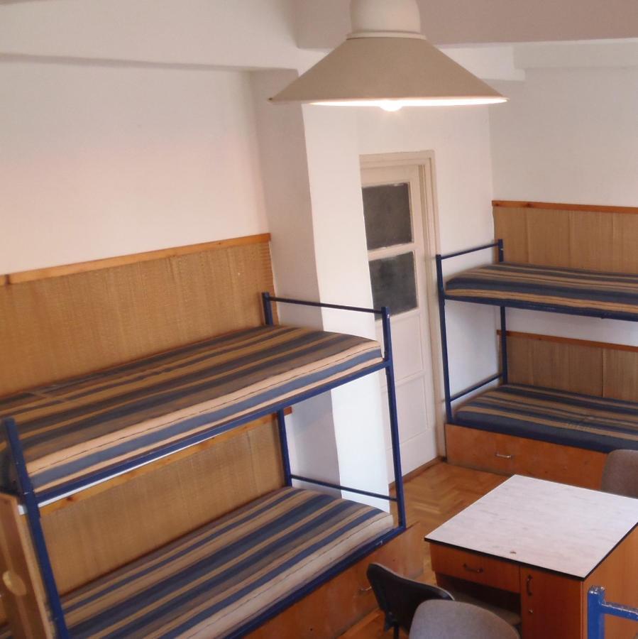 Season Hostel 2 Budapest Esterno foto